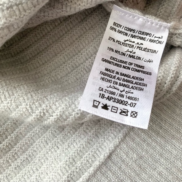 NWT Cozy Light Grey Sweater - XS/S - Picture 5 of 5